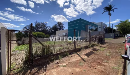 Terreno comercial à venda na Rua Martin Luther King, 667, Lago Parque, Londrina por R$ 980.000