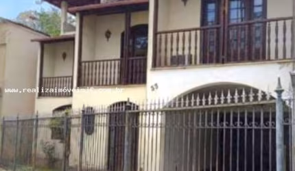Casa para Venda em Juiz de Fora, Santa Cecília, 3 dormitórios, 2 suítes, 4 banheiros, 2 vagas