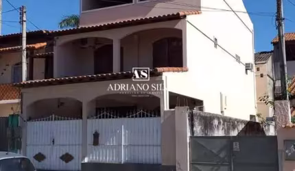 Triplex com 3 quartos, 200m², à venda em São Gonçalo, Mutuá
