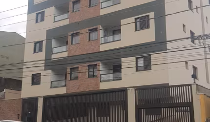 Apartamento c/ suíte e terraço