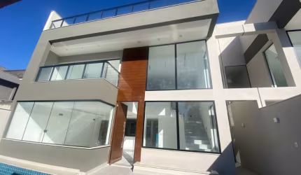 Casa com Piscina Condomínio Bothanica Nature