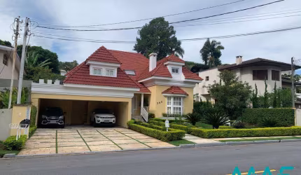 Linda Casa Estilo Americano no Alphaville 01