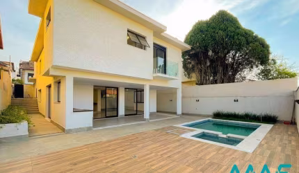 Excelente Casa no Alphaville 03 - Retofit Total