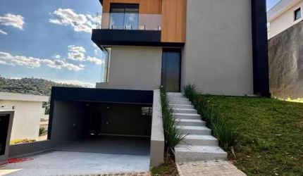 Casa Nova e Moderna no Itahyê - Linda!
