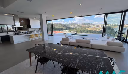 Casa Residencial Alphasitio - Linda Vista Livre!