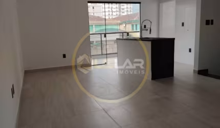 Casa Nova Sobreposta Alta com 3 suítes  -  Marapé /  Santos
