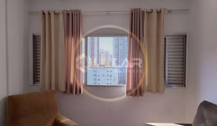 Apartamento em SV,  com 1 quarto, sala, cozinha com armarios, banheiro