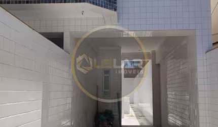 Casa sobreposta baixa  à Venda em Santos, SP - Campo Grande