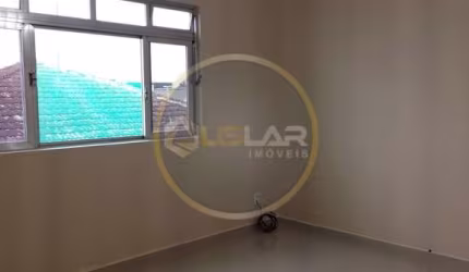 Apartamento de 2 dorms com armários embutidos no catiapoã