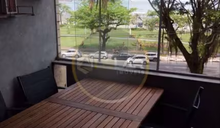 Apartamento de 3 dorms  de frente com dep completa ,frente mar