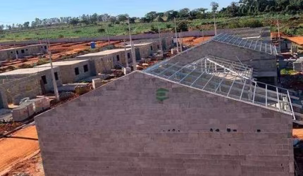 Casa em condomínio à venda, 77 m² por R$ 510.000