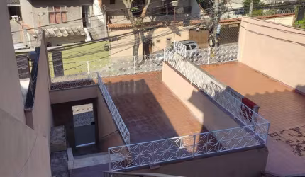 Casa / Sobrado Comercial - 3 Quarto(s) em JARDIM CARIOCA