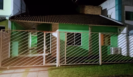 VENDA DE UMA CASA EM CONDOMÍNIO FECHADO