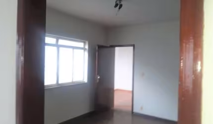 Casa com 3 quartos à venda na Travessa Carlos Gomes, Setor Central, Anápolis, 120 m2 por R$ 580.000