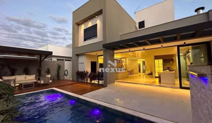 Sobrado com 4 dormitórios à venda, 315 m² por R$ 2.500.000,00 - Reserva dos Ipês  - Uberlândia/MG