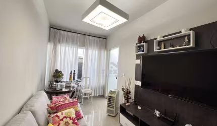 Casa com 2 dormitórios à venda, 70 m² por R$ 320.000,00 - Laranjeiras - Uberlândia/MG