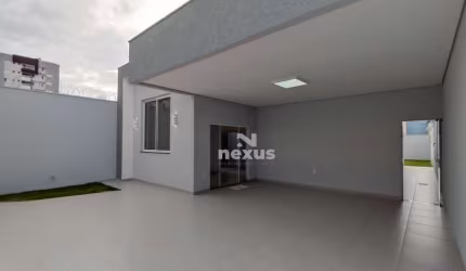 Casa com 3 dormitórios à venda, 116 m² por R$ 820.000,00 - Novo Mundo - Uberlândia/MG