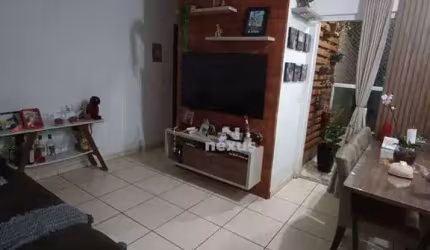 Apartamento com 2 dormitórios à venda, 56 m² por R$ 330.000,00 - Presidente Roosevelt - Uberlândia/MG
