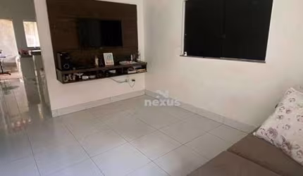 Casa com 3 dormitórios à venda, 100 m² por R$ 380.000,00 - Centro - Vazante/MG