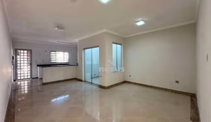 Casa com 3 dormitórios à venda, 93 m² por R$ 640.000,00 - Santa Mônica - Uberlândia/MG