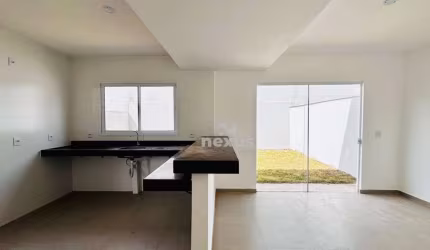 Sobrado com 3 dormitórios à venda, 81 m² por R$ 620.000,00 - Alto Paradiso - Uberlândia/MG