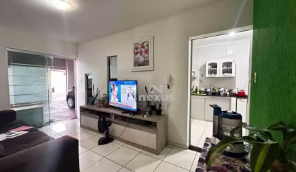 Casa com 3 dormitórios à venda, 152 m² por R$ 450.000,00 - Residencial Viviane - Uberlândia/MG