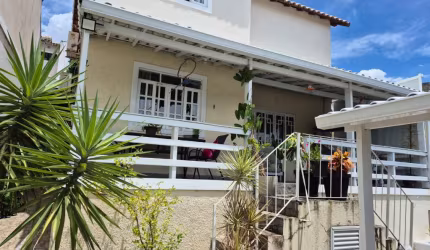 Casa a venda com 4 quartos 1 suíte e 250 m² no bairro do Pechincha, Rio de Janeiro - RJ.