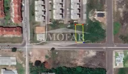 Terreno de Frente Norte.  Área: 12x33,93= 407,16m.  Confira!