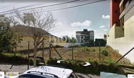 Excelente terreno no Centro.  Excelente localização comercial e residencial. Área: 20x40= 800,00m. Confira!