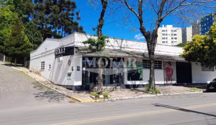 Pavilhão com frente para a rua Ranieri Petrini,  com 500,00 m. 35 m x 28 m. Área  do terreno  1.000,00m. Área construída: 500,00m. Confira!