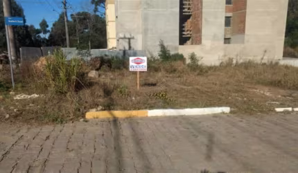 Localizado no bairro América, em Farroupilha/RS, este terreno de 392m² está disponível para venda. Com ótima localização e potencial para construção, é uma excelente oportunidade para quem busca inves