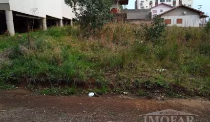 Terreno plano no bairro Cruzeiro.  De meio de quadra medindo 15,50 x 23,25= 360,37m.  Confira!