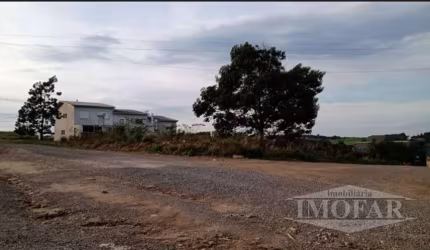 Ótimo terreno de esquina próprio para sobrados! Frente Norte/Oeste.  Área total: 425,70m.  Confira!