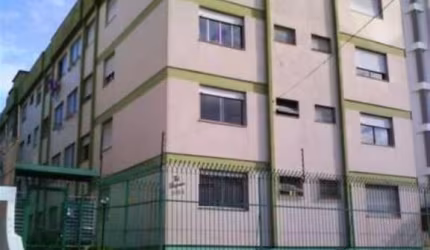 Ótimo apartamento em excelente localização no Bairro Exposição! Com 02 dormitórios, sala para 02 ambientes, cozinha, área de serviço, banheiro social e 01 vaga de garagem.  Área privativa: 63,00m.  Co