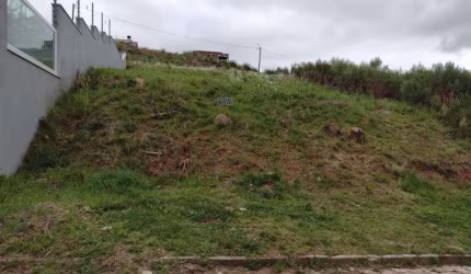 Ótimo terreno no Bairro Monte Bérico!  Área: 12x30= 360,00m.  Confira!