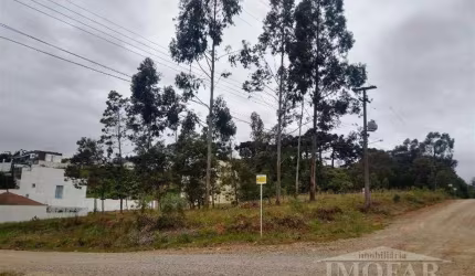 02 ótimos terrenos juntos!  Formando uma área de: 825,00m.  Confira!