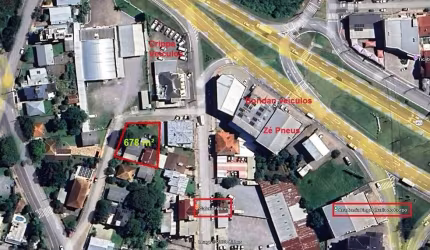 Terreno de esquina com 678,15m em um dos bairros mais valorizados de Farroupilha.