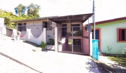 Casa com 3 quartos à venda no Marechal Floriano, Caxias do Sul , 96 m2 por R$ 600.000