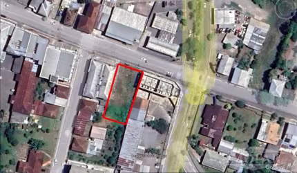 Terreno com uma localização privilegiada, esse terreno é perfeito para quem deseja aproveitar todo o potencial da região central da cidade, é permitido para construção de prédio comercial e residencia