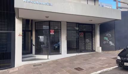 Ótima loja térrea em excelente localização no Centro!!  Com mezanino.  Área privativa: 456,24m.  Confira!