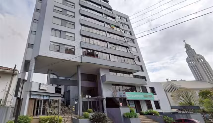Ótima cobertura duplex, com ótima posição solar, ao lado da Igreja, conta com 03 dormitórios (sendo 01 suíte), sala íntima, lavabo, copa/cozinha, área de serviço, e na parte superior, amplo salão de f