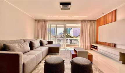 Excelente apartamento mobiliado e novo em ótima localização!  Frente Norte, com 03 suítes (sendo 01 com closet), sala para 02 ambientes com lavabo e sacada, copa/cozinha, churrasqueira, área de serviç