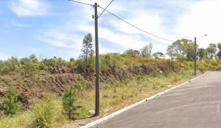 Terrenos a venda no Loteamento Altos da Julieta, com 15 metros de frente por 33 de comprimento= 495 metros. R$ 179.000,00 por unidade. Confira!