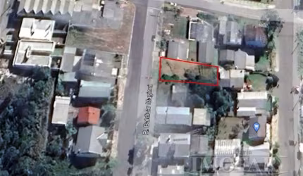 Terreno com 13:10 de frente para a rua Baldizar Maggioni.
Área  total 366,00 m²