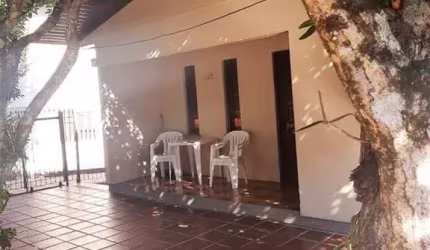 Casa com 3 quartos à venda no Imigrante, Farroupilha , 192 m2 por R$ 850.000