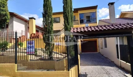 Apartamento  térreo com 02 dormitórios, sala e cozinha conjugadas, banheiro, área de serviço e box de garagem com possibilidade de vaga adicional.  Área privativa: 157,00m.  Confira!