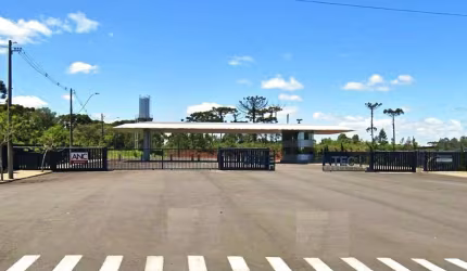 Localizado na cidade de Farroupilha, na Linha Palmeiro, este terreno à venda possui uma área total de 2.828,00 m². Com fácil acesso pela Rodovia VRS-864, os lotes 136 e 137 oferecem uma excelente opor