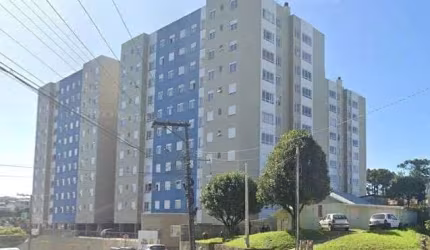 Apartamento com 2 dormitórios, sala e cozinha integrada com churrasqueira, área de serviço, banheiro  e um box de garagem.
Prédio com elevador, portaria 24 horas, quiosque com churrasqueira e pracinha