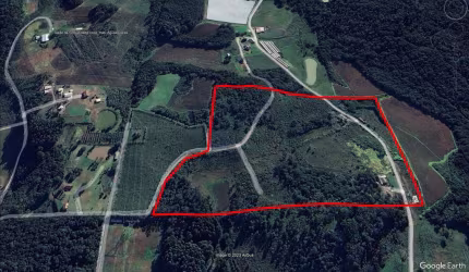Área de terras  com 14,2 hectares com acesso pela RST 122 e bairro Centenário.