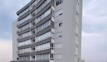 Apartamento no bairro Vicentina com  três quartos.
Excelente apartamento  com três dormitórios, sendo um com suíte, sala de estar e jantar integrada, cozinha com churrasqueira rotativa, banheiro socia